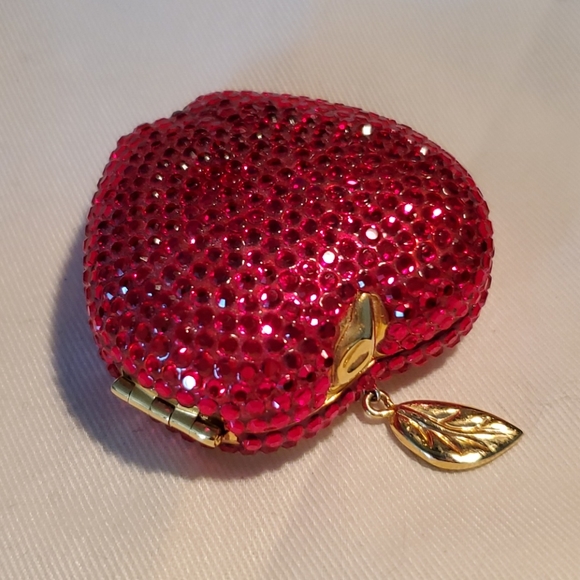 Estee Lauder LADY APPLE Red SWAROVSKI Crystals Gold Collectible Powder {Rare} - Picture 3 of 8